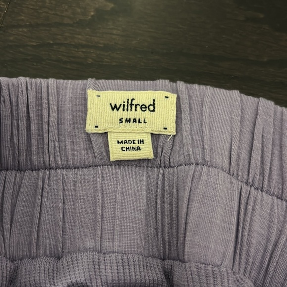 *2 items for $20* Wilfred like new purple tank top - Picture 2 of 2